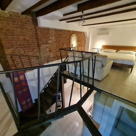 Isola - Ugo Bassi Charme Loft Apartment Milan Luaran gambar