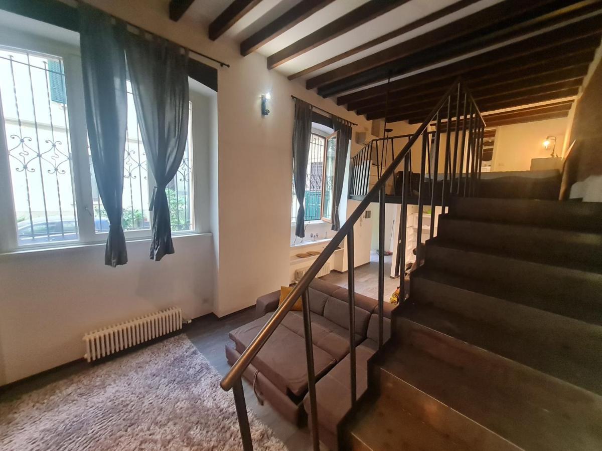 Isola - Ugo Bassi Charme Loft Apartment Milan Luaran gambar