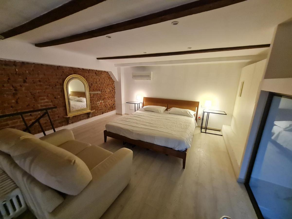 Isola - Ugo Bassi Charme Loft Apartment Milan Luaran gambar
