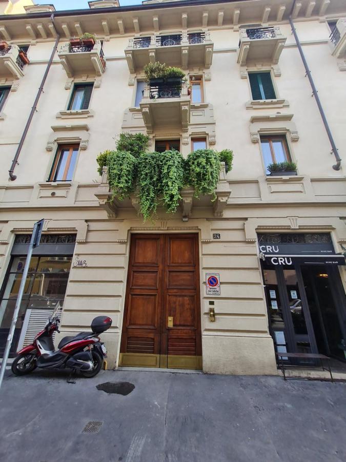 Isola - Ugo Bassi Charme Loft Apartment Milan Luaran gambar