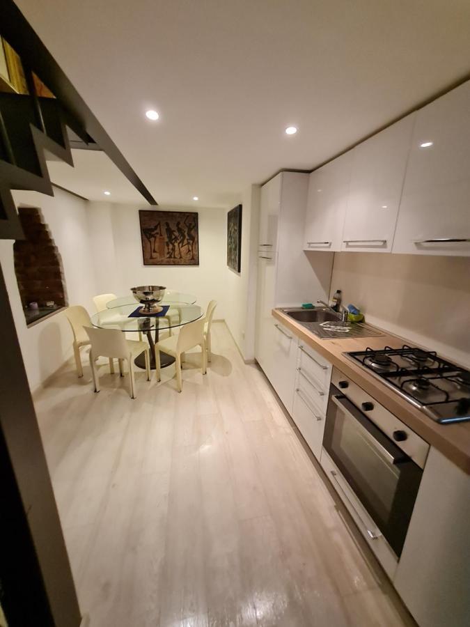 Isola - Ugo Bassi Charme Loft Apartment Milan Luaran gambar